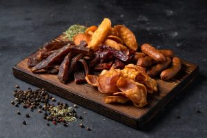 Снеки и закуски к пиву: что выбрать